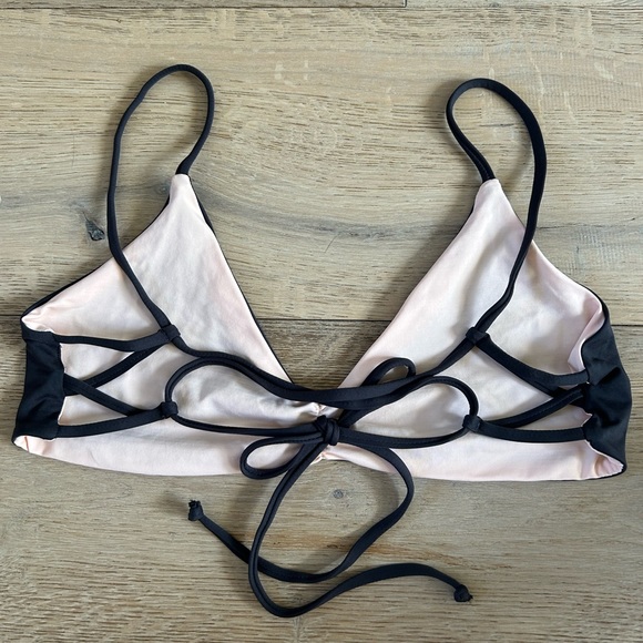 L*space Haley Bikini Top - Reversible Grey to Pink - Large - New w/ out tags! - Picture 2 of 4